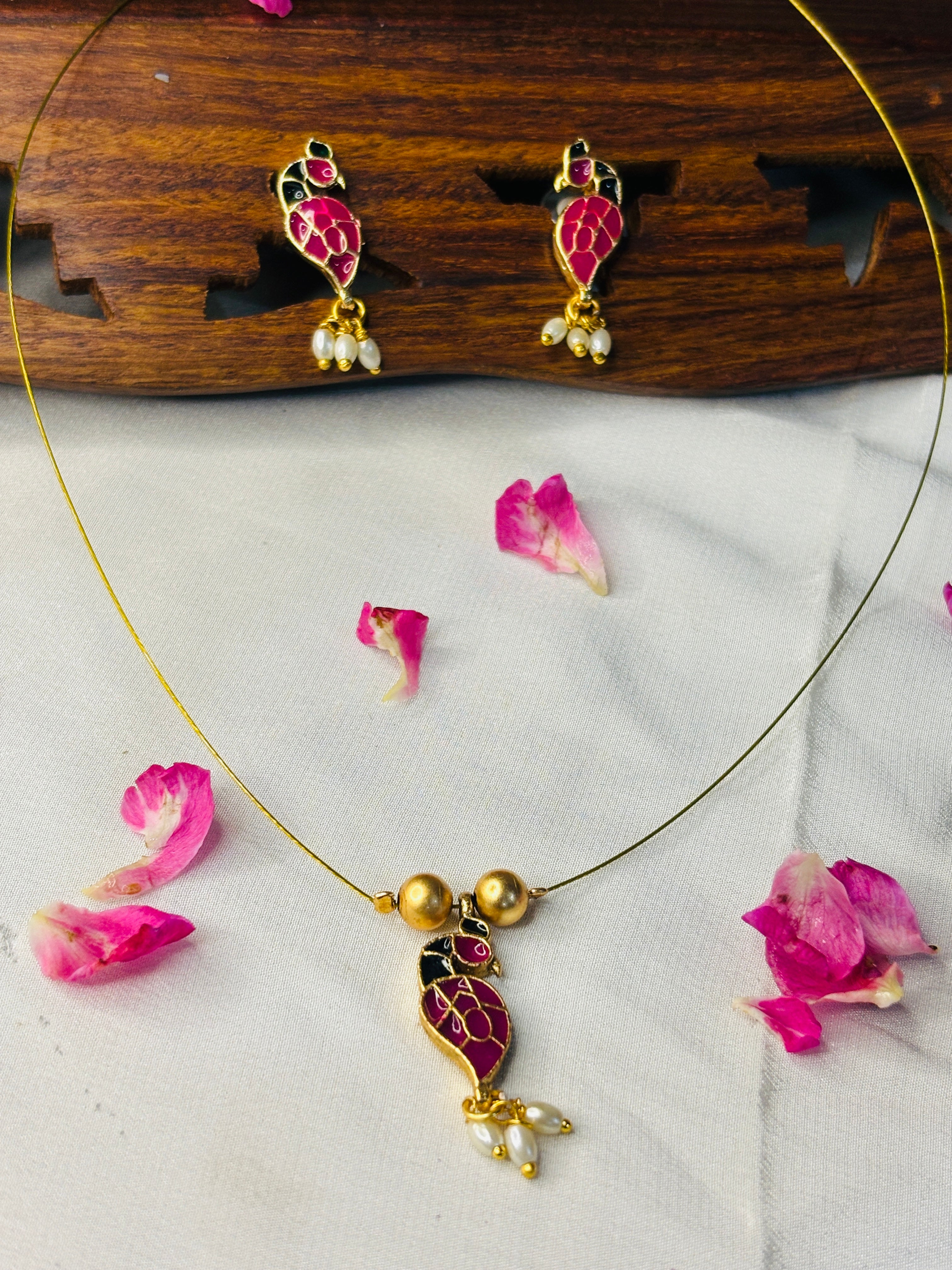 Elegant Invisible Chain Necklace