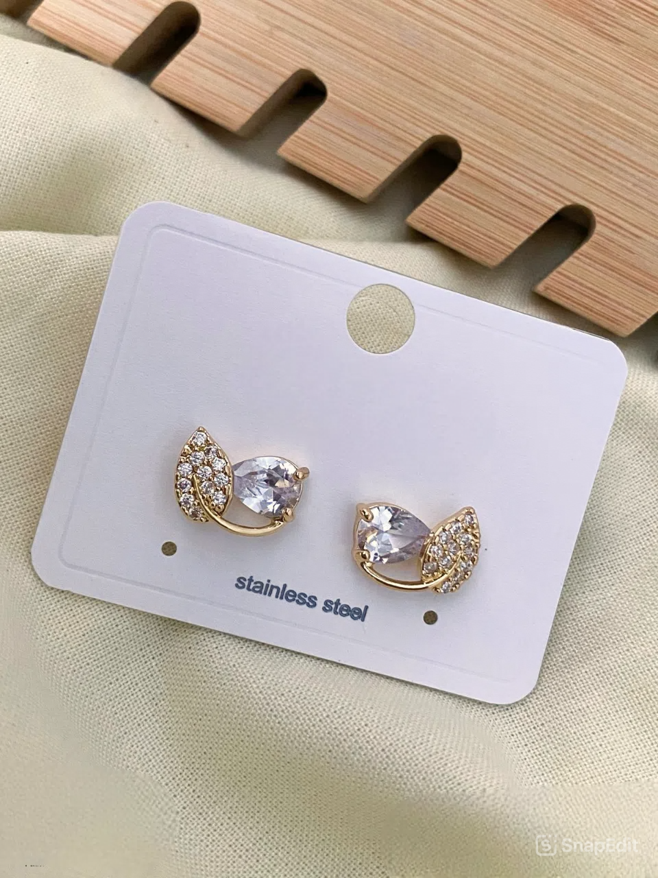 Stainless Steel Stone Stud